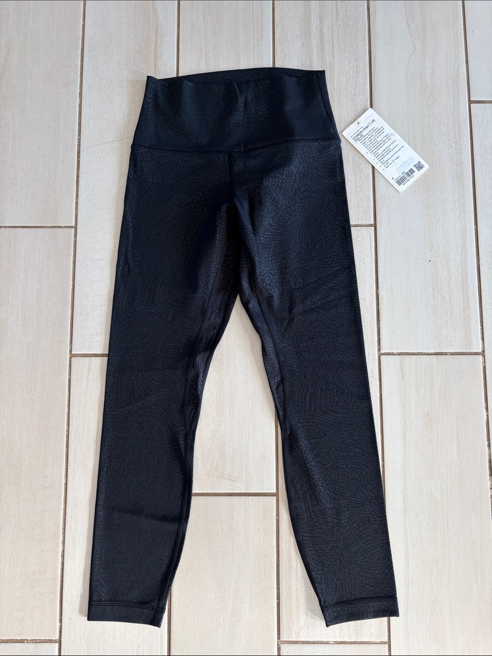 Lululemon Align High-Rise Pant 25"
Ripple Emboss Black NWT - Picture 6 of 9